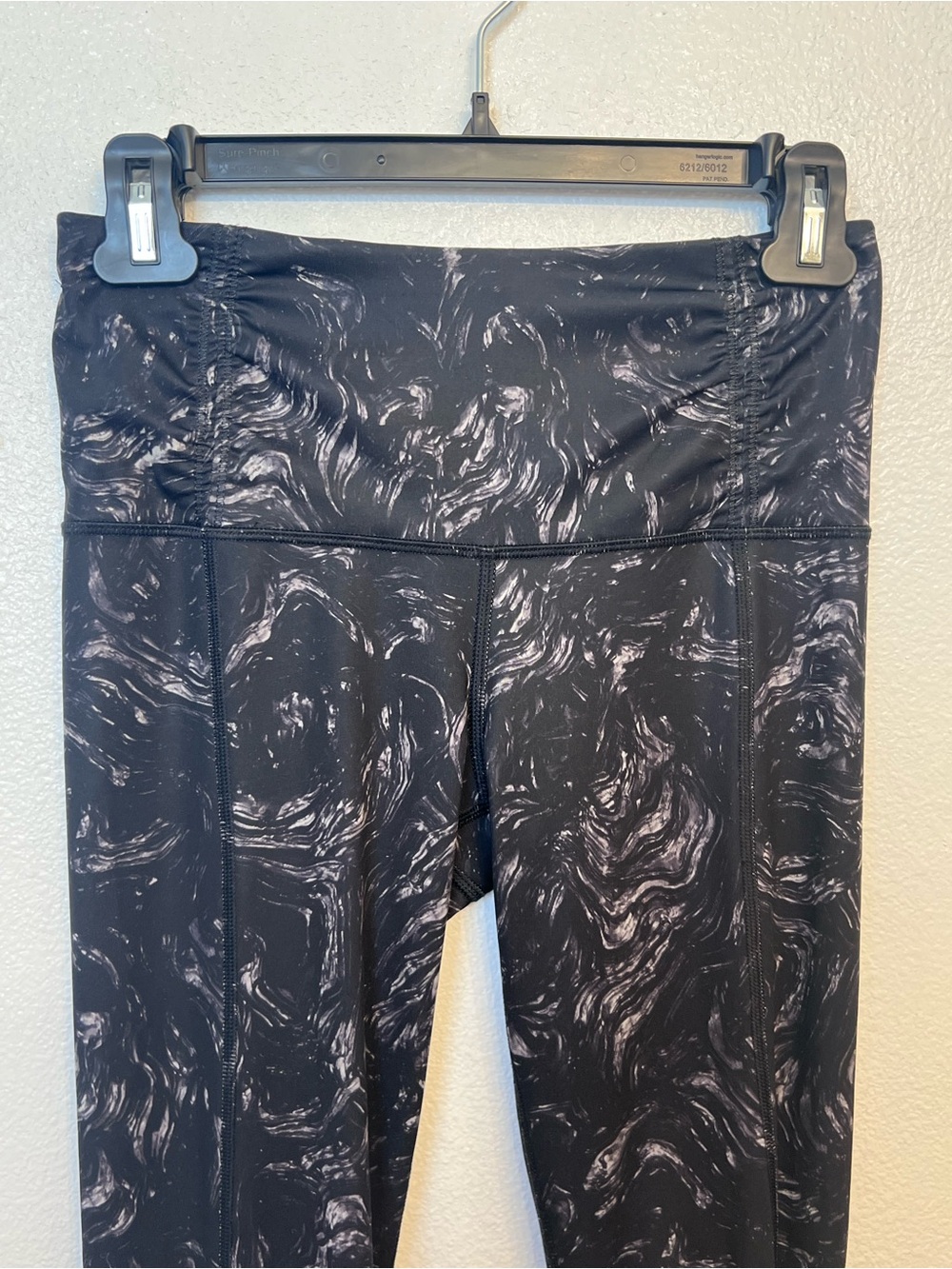 Lululemon Runday Crop Full-On Luxtreme Leggings - Picture 7 of 15